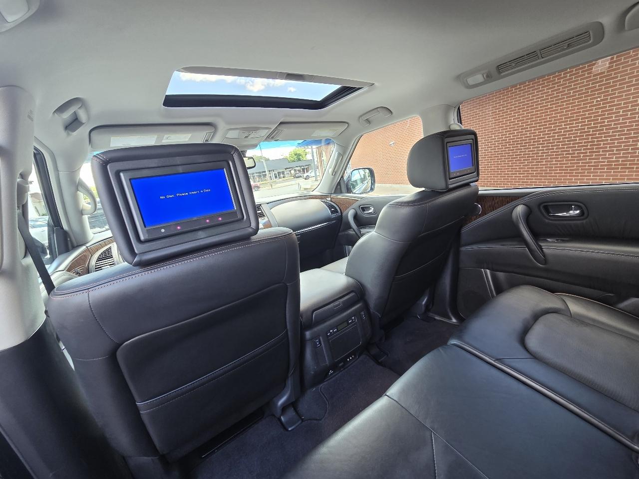 Nissan Armada Platinum AWD 2017