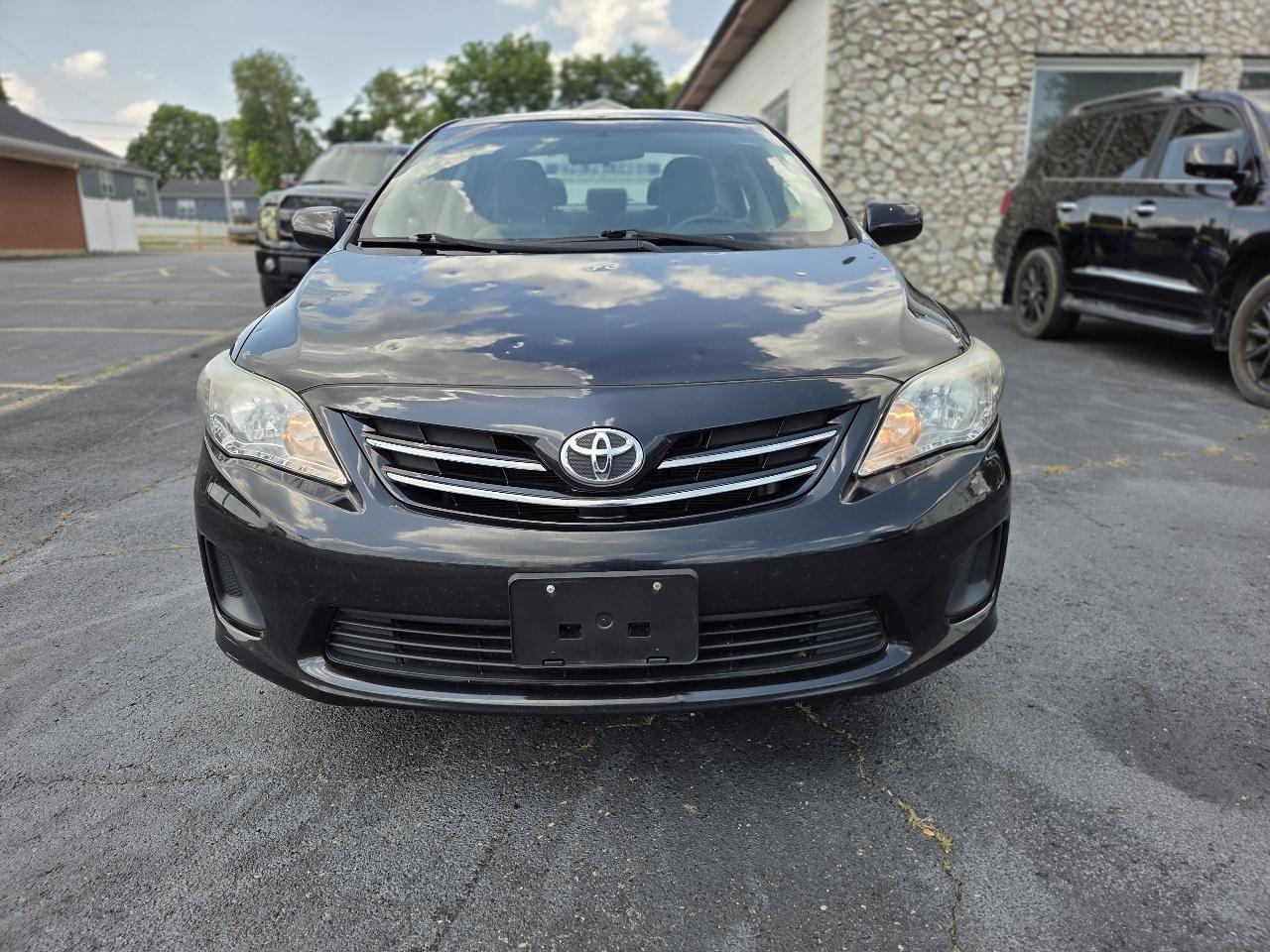Toyota Corolla LE 4-Speed AT 2013