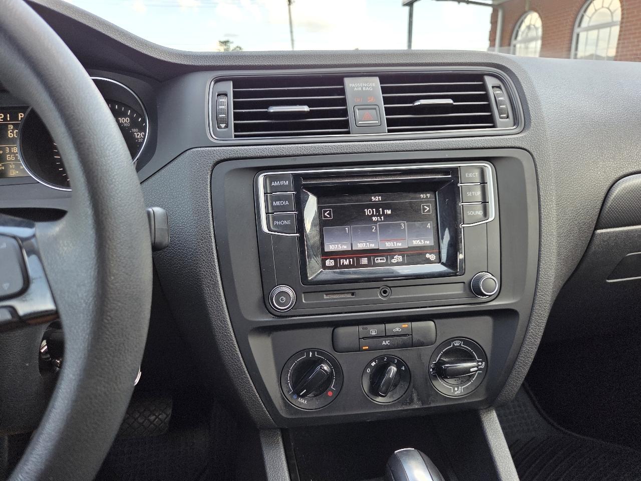 Volkswagen Jetta 1.4T S w/Technology 6A 2016