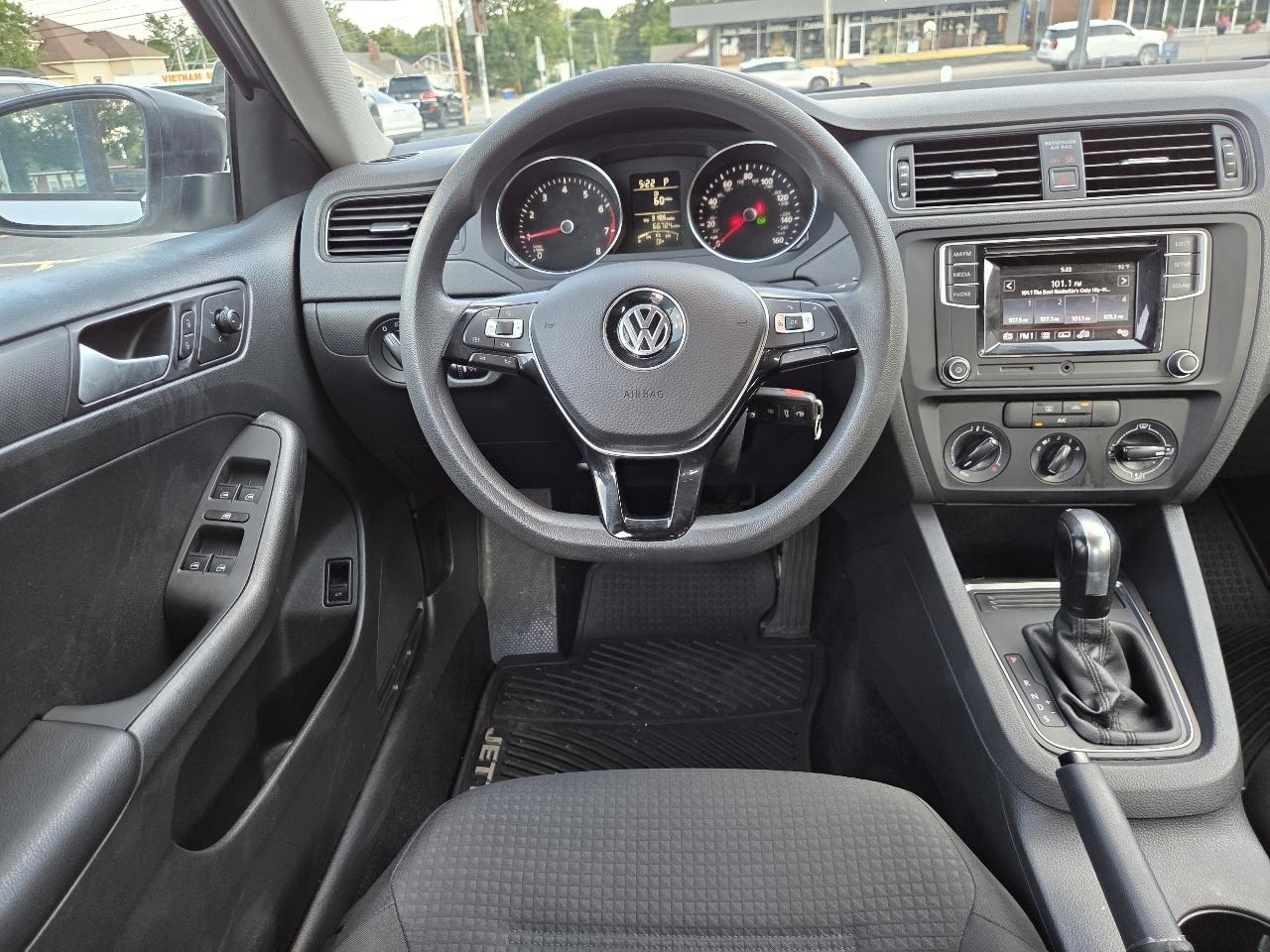 Volkswagen Jetta 1.4T S w/Technology 6A 2016