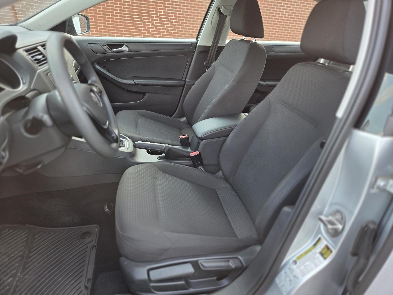 Volkswagen Jetta 1.4T S w/Technology 6A 2016