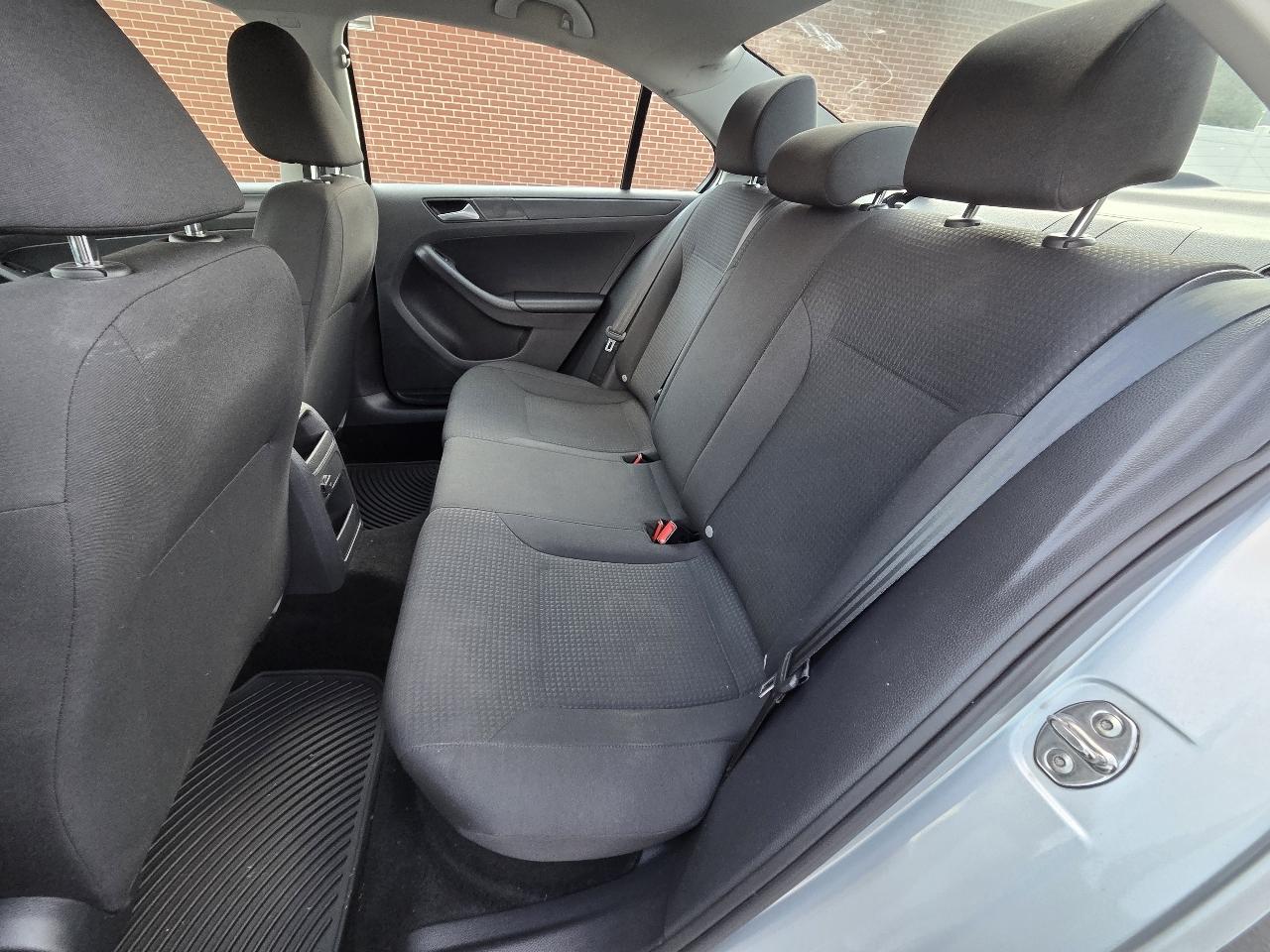 Volkswagen Jetta 1.4T S w/Technology 6A 2016