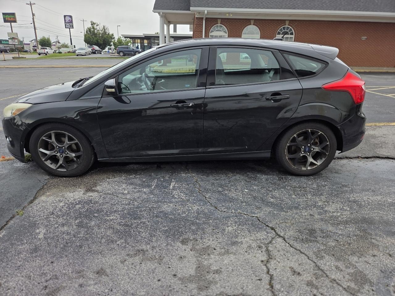 Ford Focus SE Hatch 2014