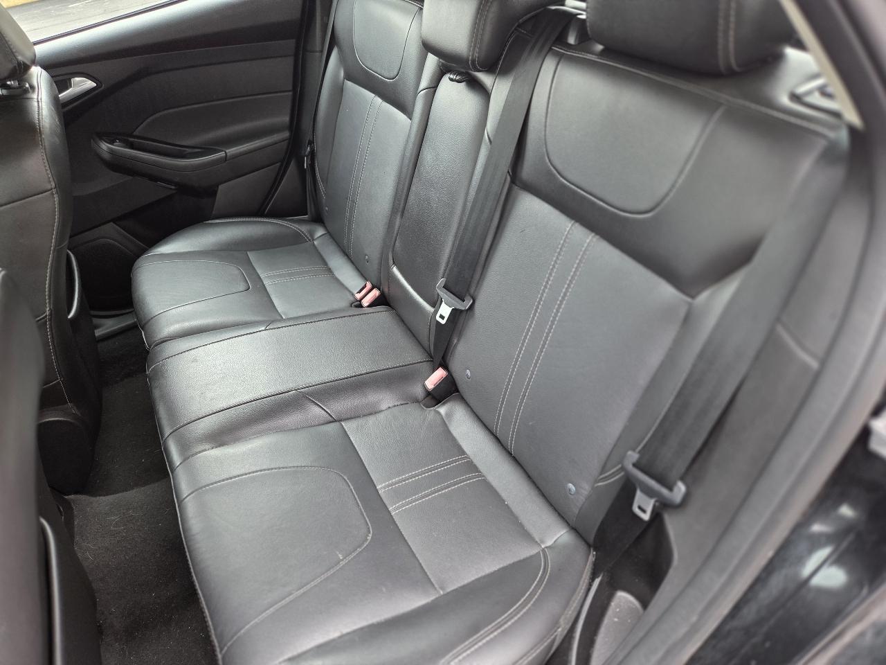 Ford Focus SE Hatch 2014