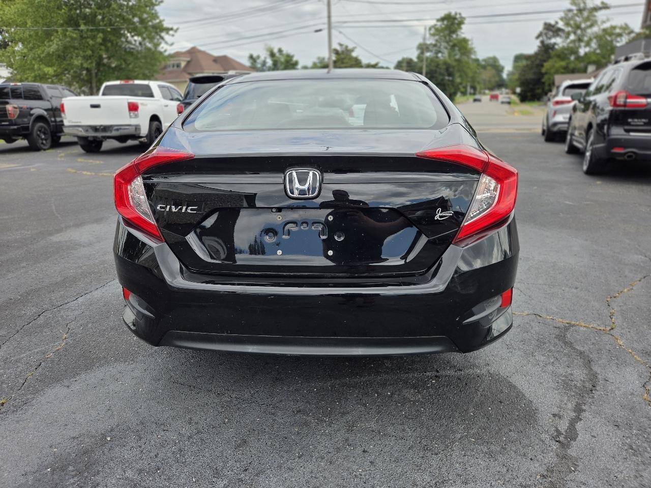 Honda Civic LX Sedan CVT 2016