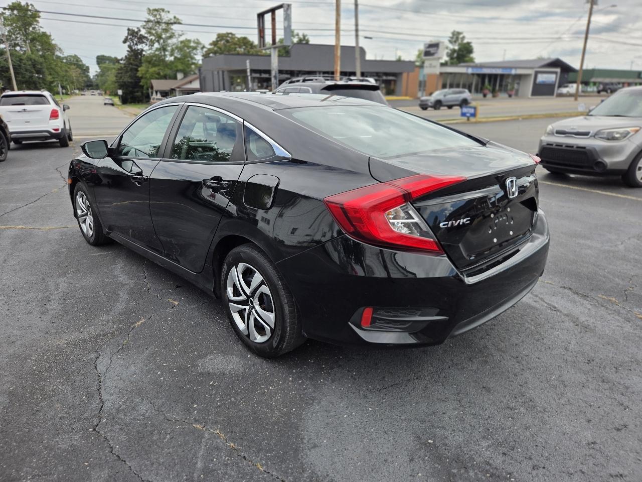Honda Civic LX Sedan CVT 2016