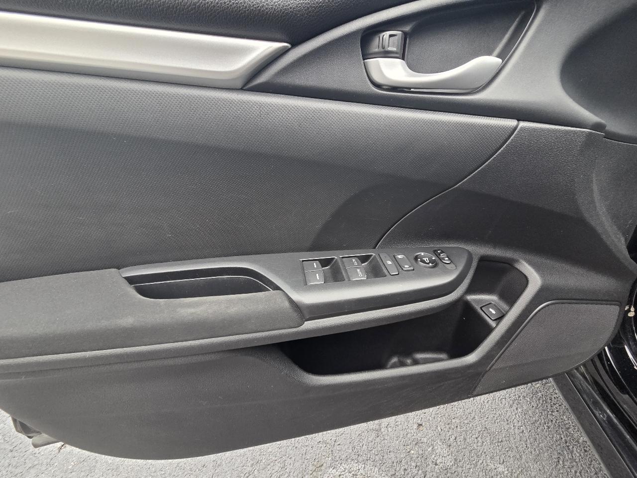 Honda Civic LX Sedan CVT 2016