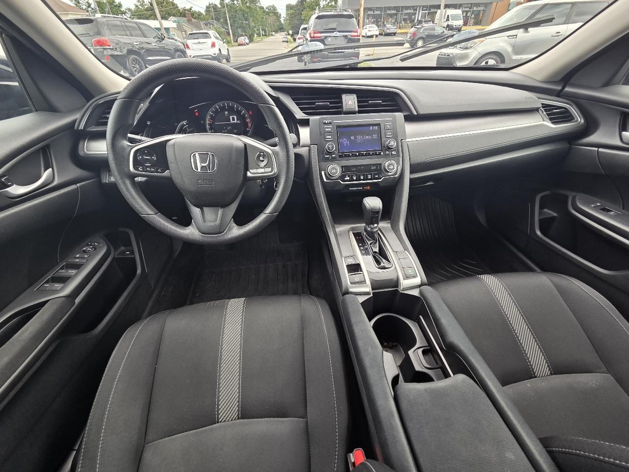 Honda Civic LX Sedan CVT 2016