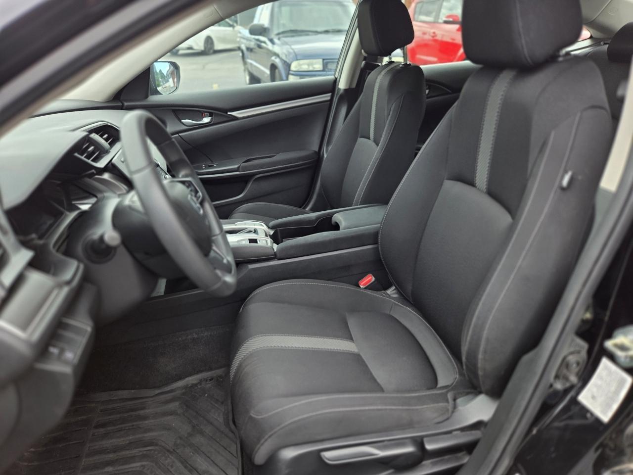 Honda Civic LX Sedan CVT 2016