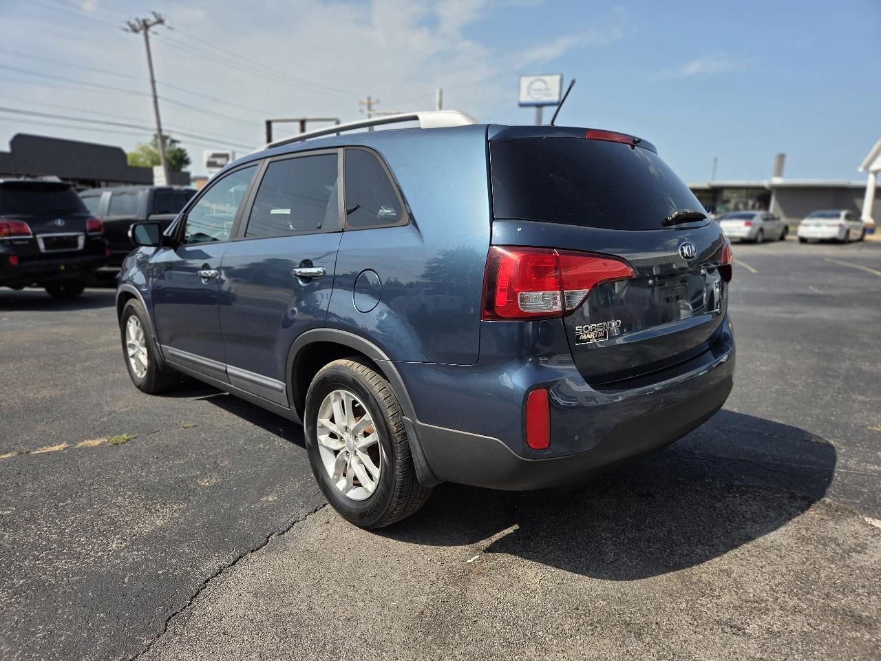 Kia Sorento LX 2WD 2014