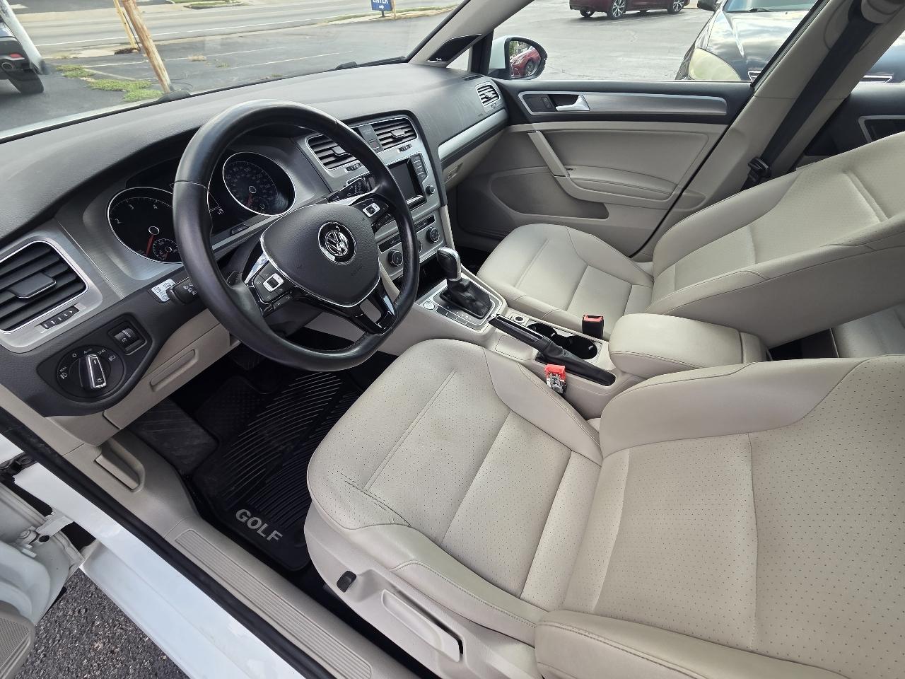 Volkswagen Golf SportWagen TDI S 6A 2015