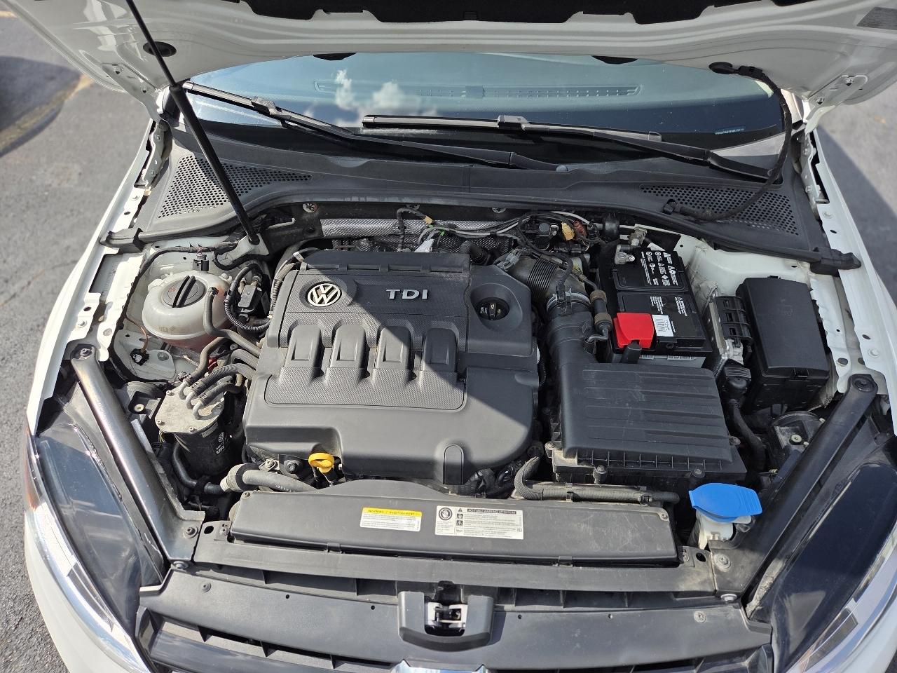 Volkswagen Golf SportWagen TDI S 6A 2015