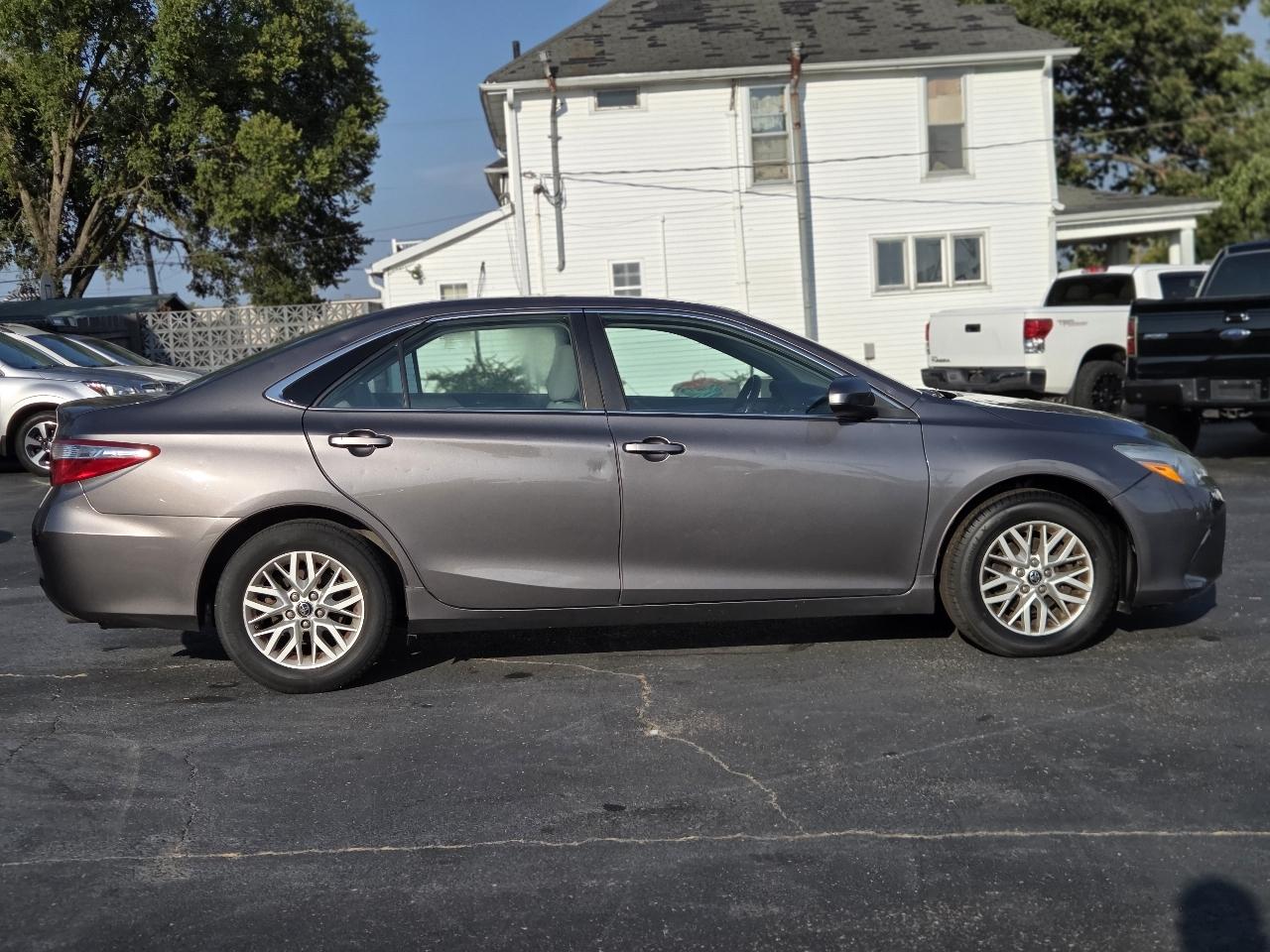 Toyota Camry XLE 2016