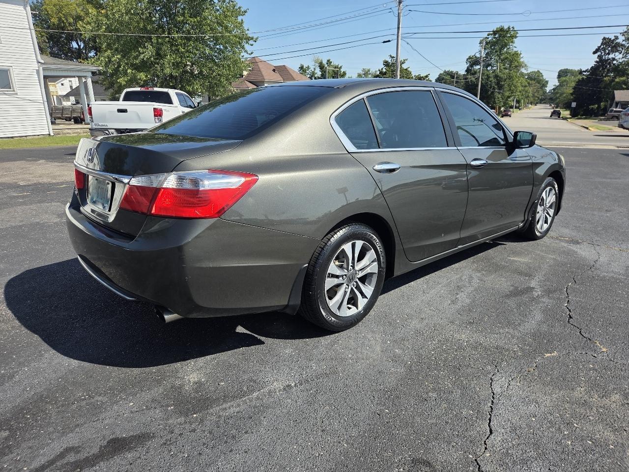 Honda Accord LX Sedan CVT 2013