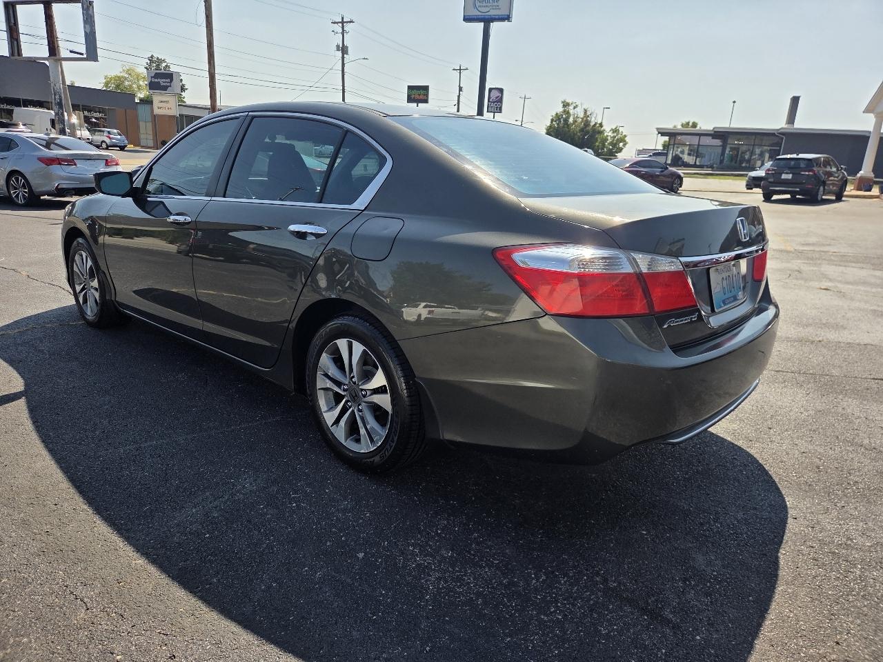 Honda Accord LX Sedan CVT 2013