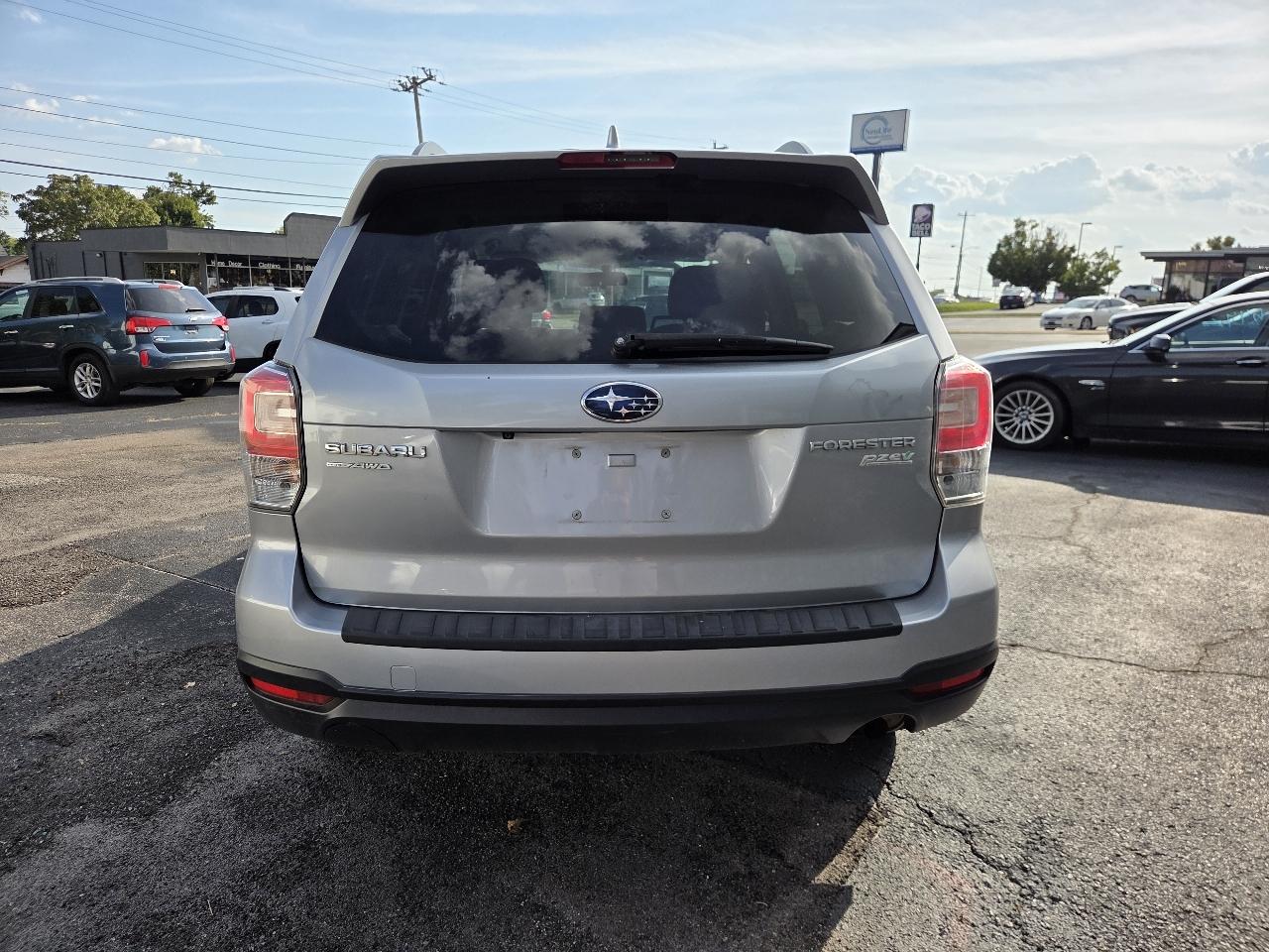 Subaru Forester 2.5i Premium PZEV CVT 2017