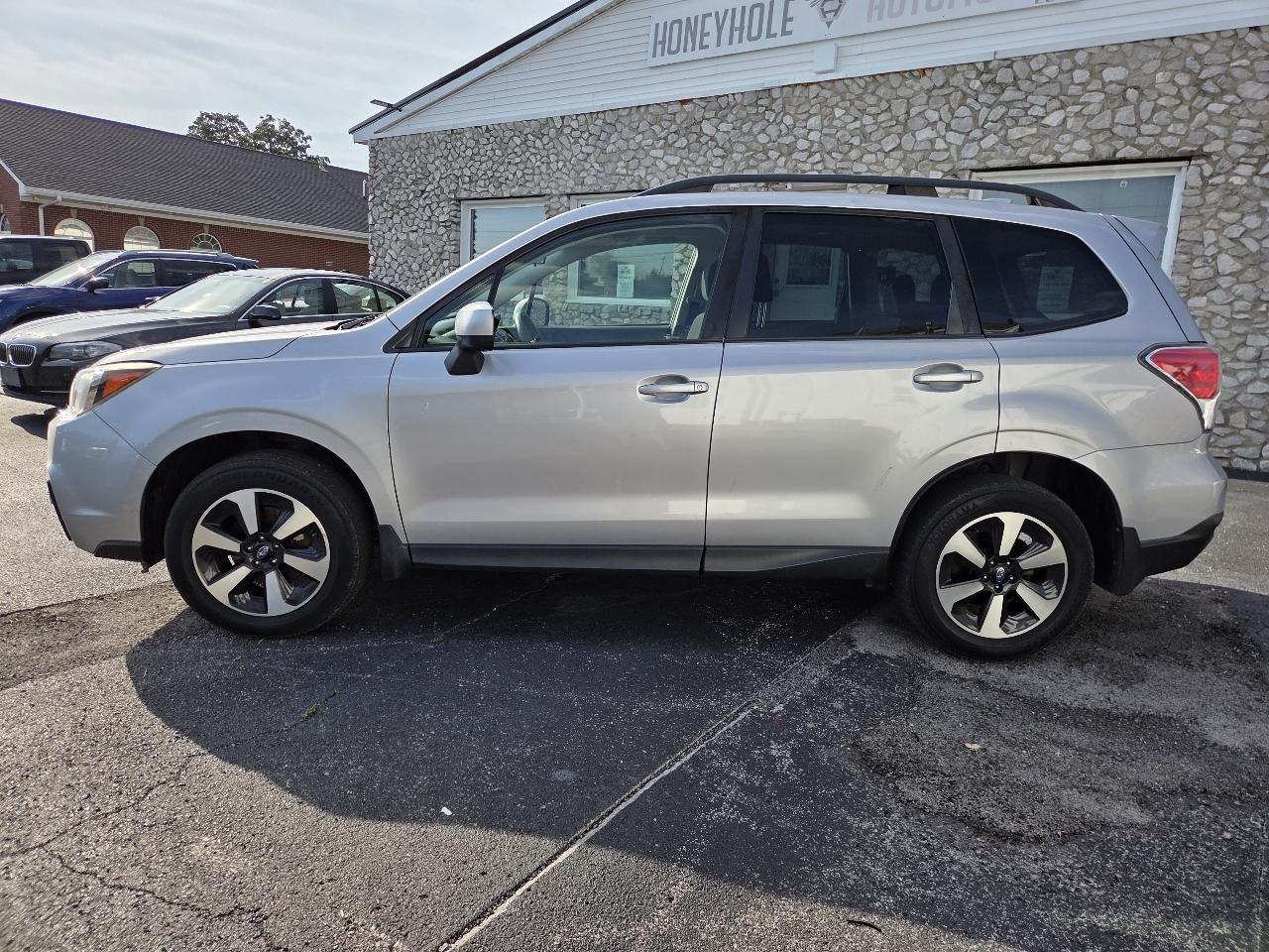 Subaru Forester 2.5i Premium PZEV CVT 2017