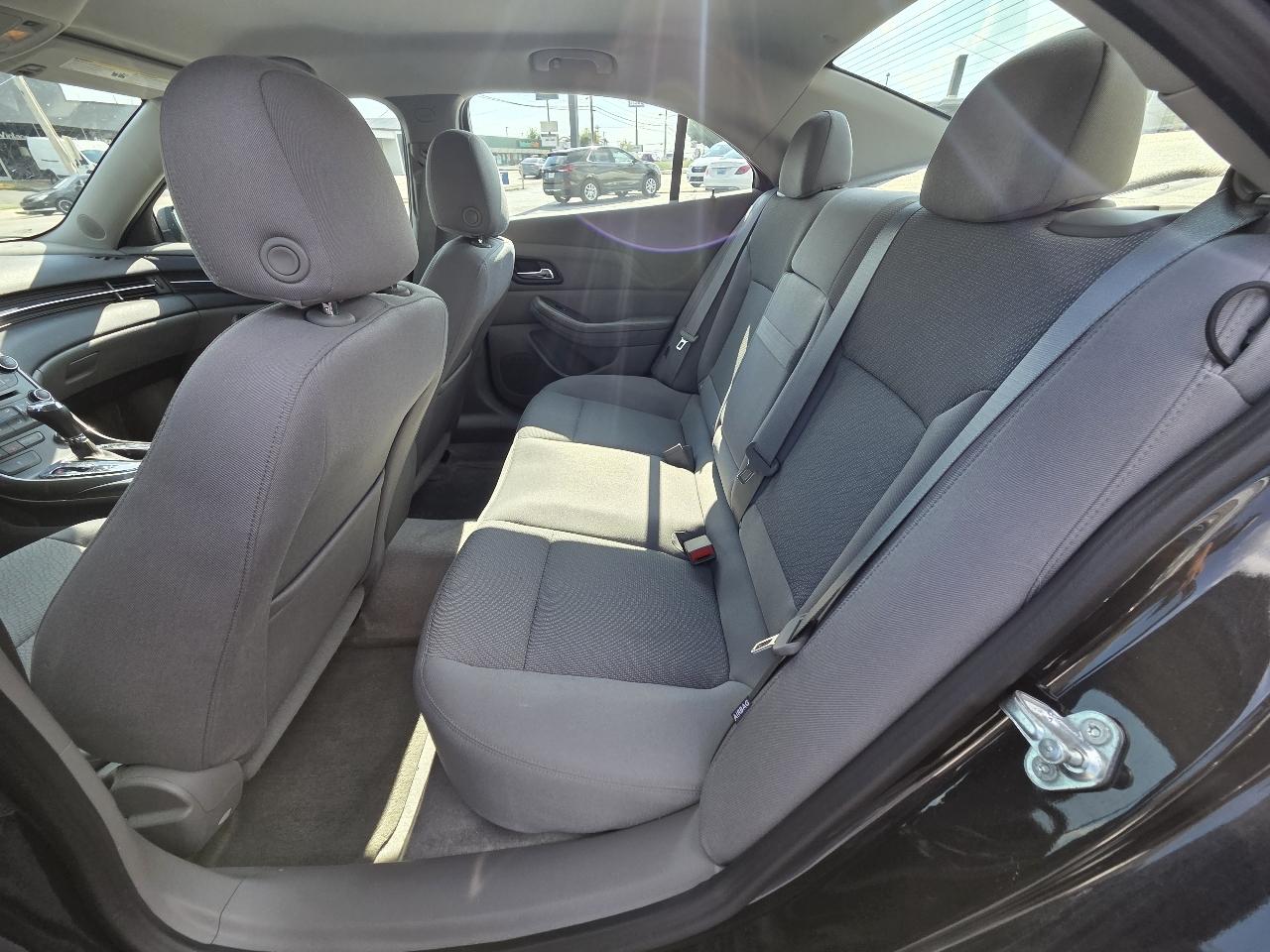 Chevrolet Malibu LS 2013