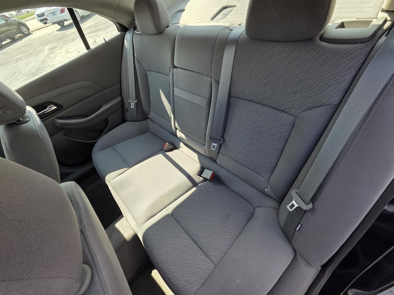 Chevrolet Malibu LS 2013