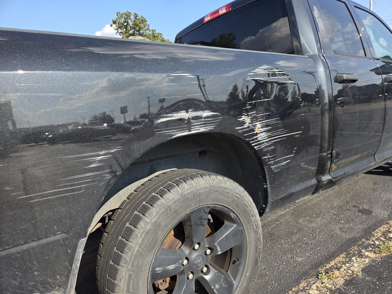 RAM 1500 Tradesman Quad Cab 4WD 2018