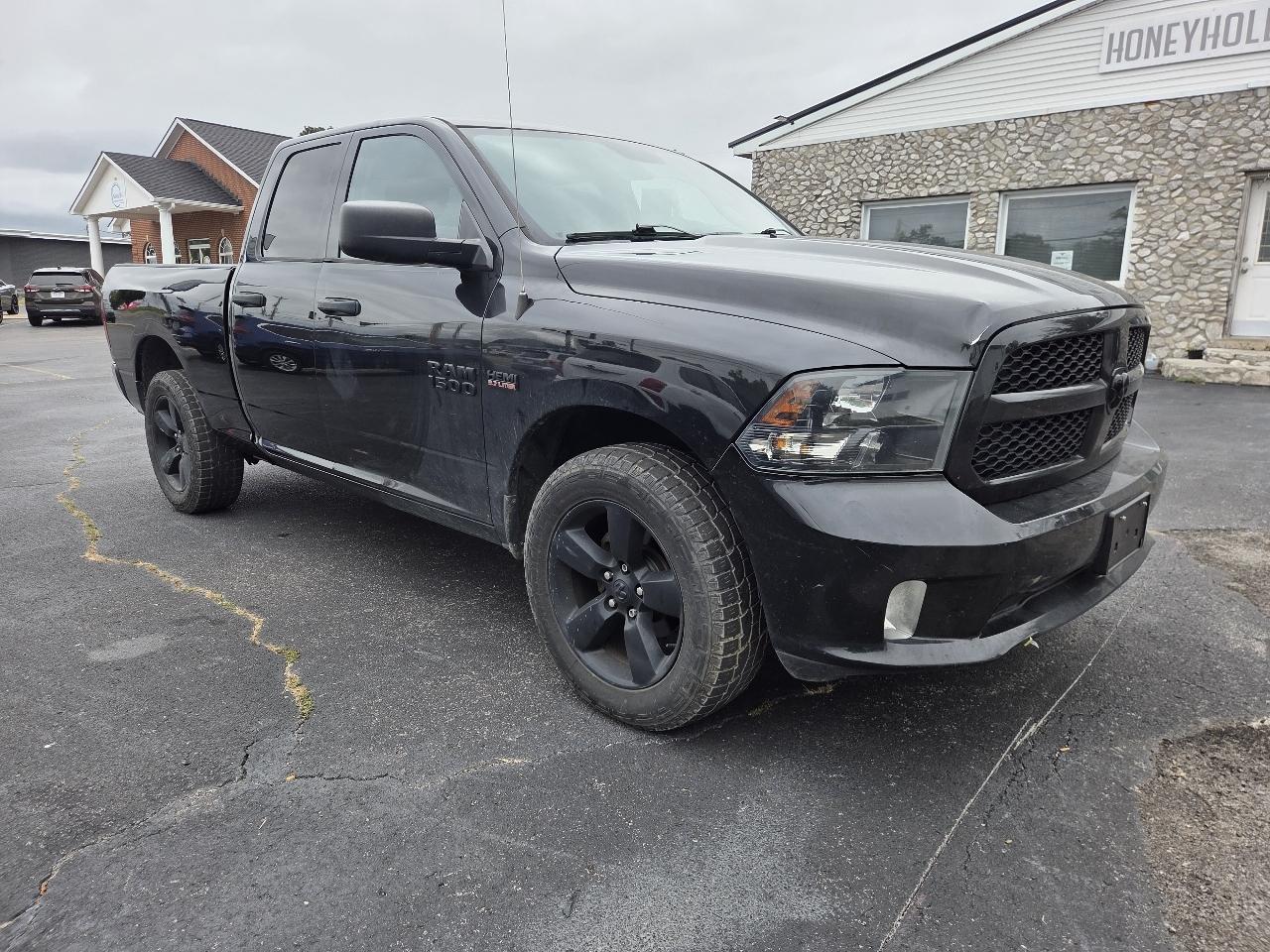 RAM 1500 Express 4x4 Quad Cab 6'4" Box *Ltd Avail* 2018