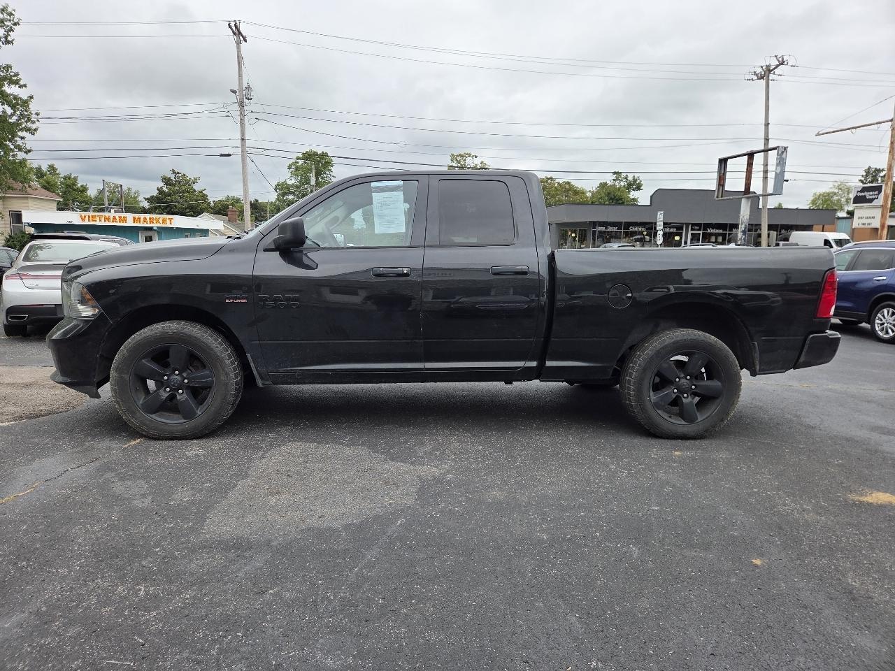 RAM 1500 Express 4x4 Quad Cab 6'4" Box *Ltd Avail* 2018