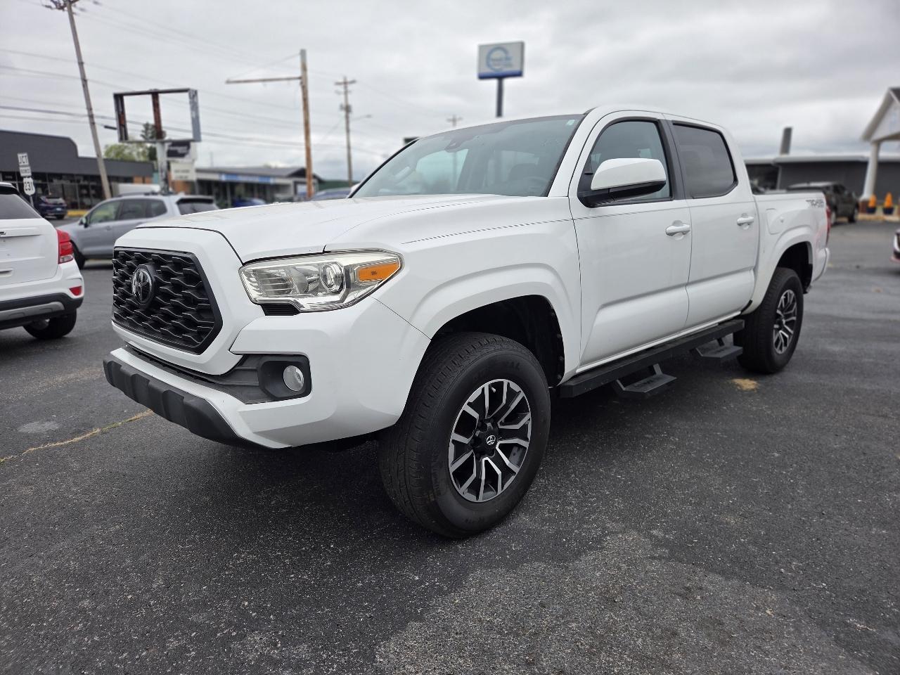 2020 Toyota Tacoma SR5 Double Cab Long Bed I4 6AT 2WD