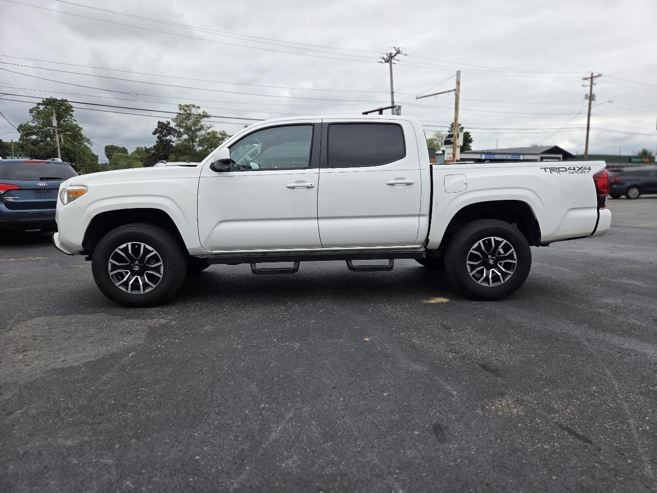 Toyota Tacoma SR5 Double Cab Long Bed I4 6AT 2WD 2020