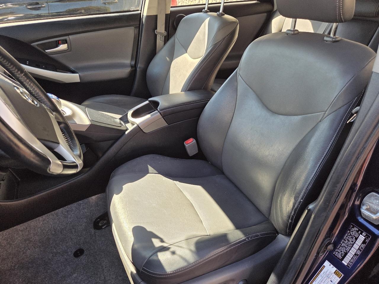 Toyota Prius Prius IV 2014