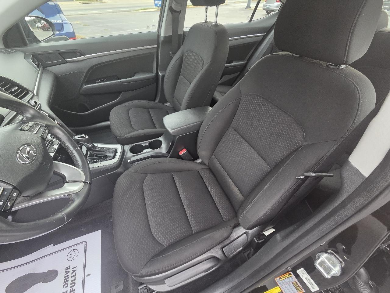 Hyundai Elantra Limited 2020