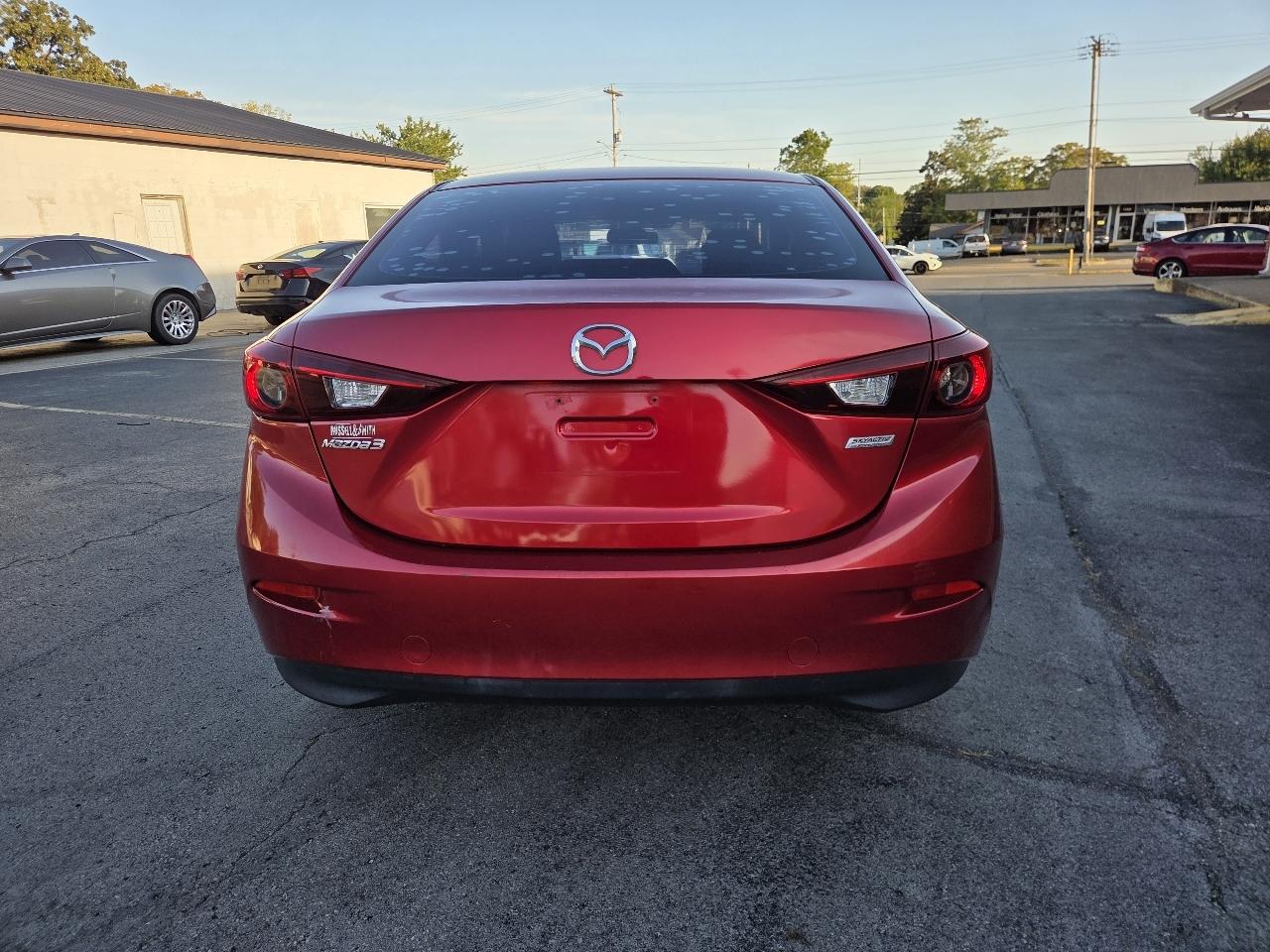 Mazda MAZDA3 i SV AT 4-Door 2015