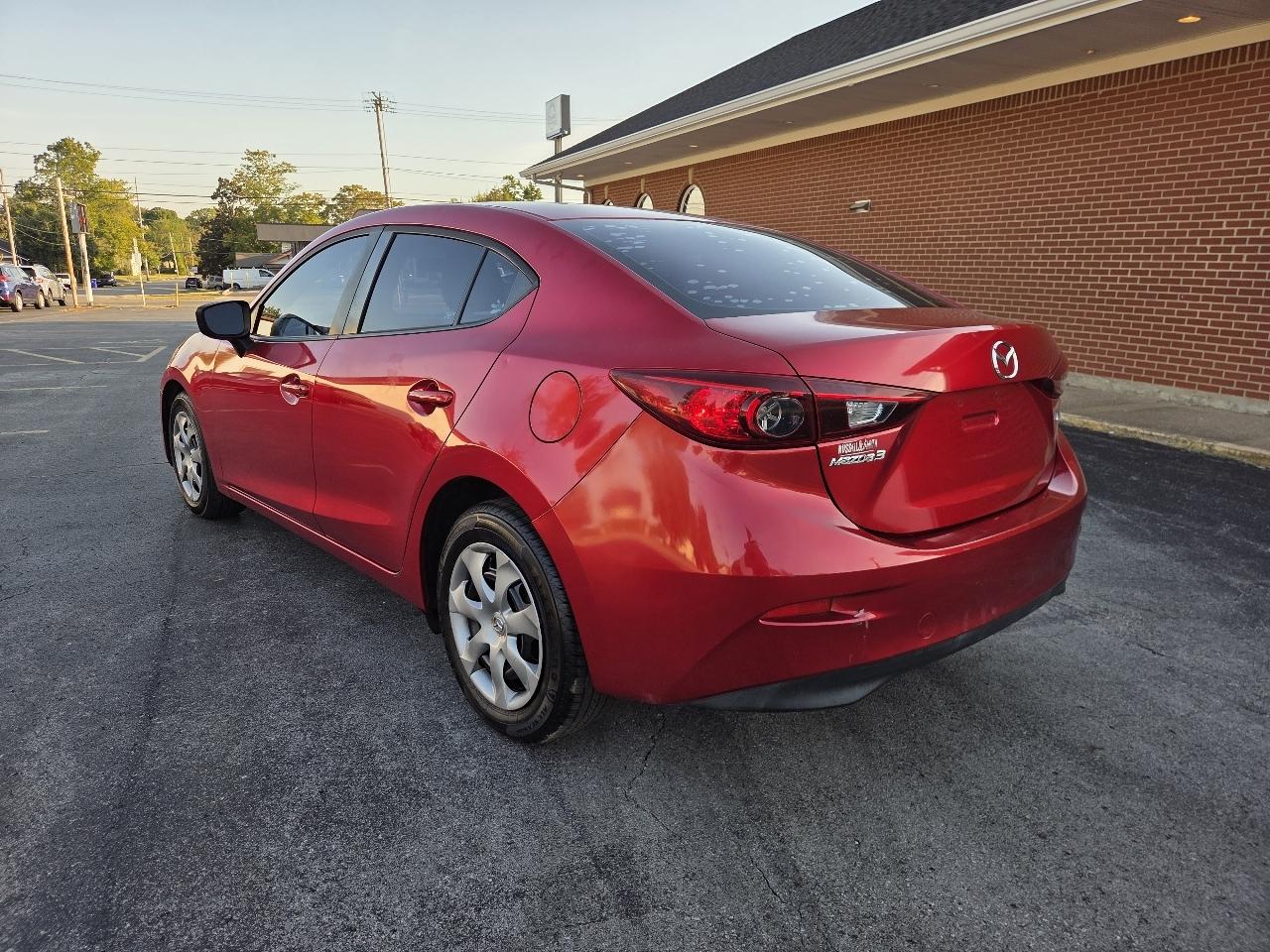 Mazda MAZDA3 i SV AT 4-Door 2015
