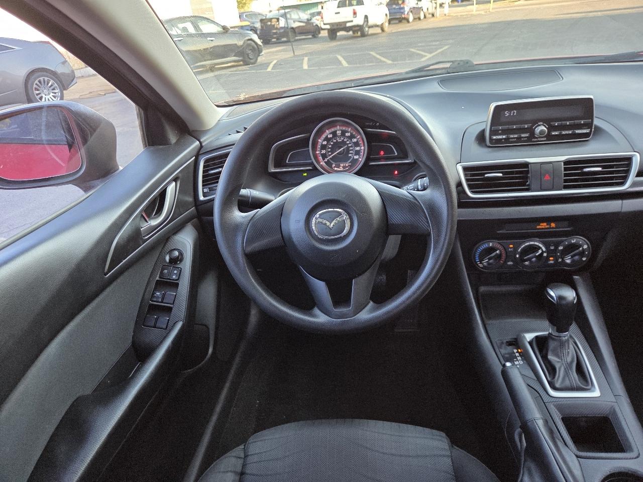 Mazda MAZDA3 i SV AT 4-Door 2015