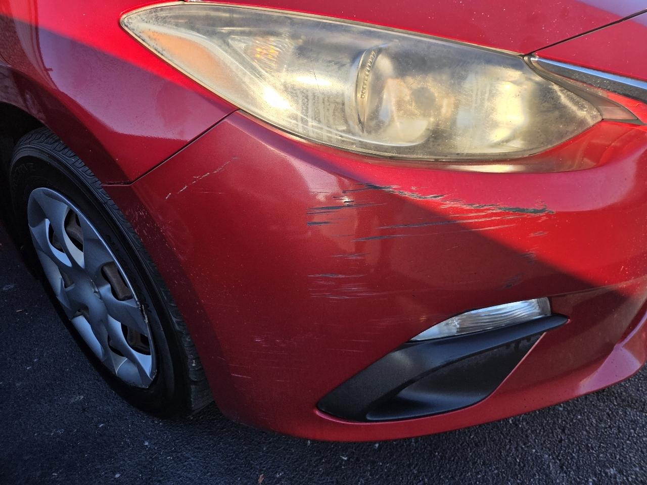 Mazda MAZDA3 i SV AT 4-Door 2015