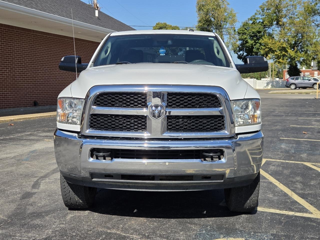 RAM 2500 Tradesman Crew Cab SWB 4WD 2015