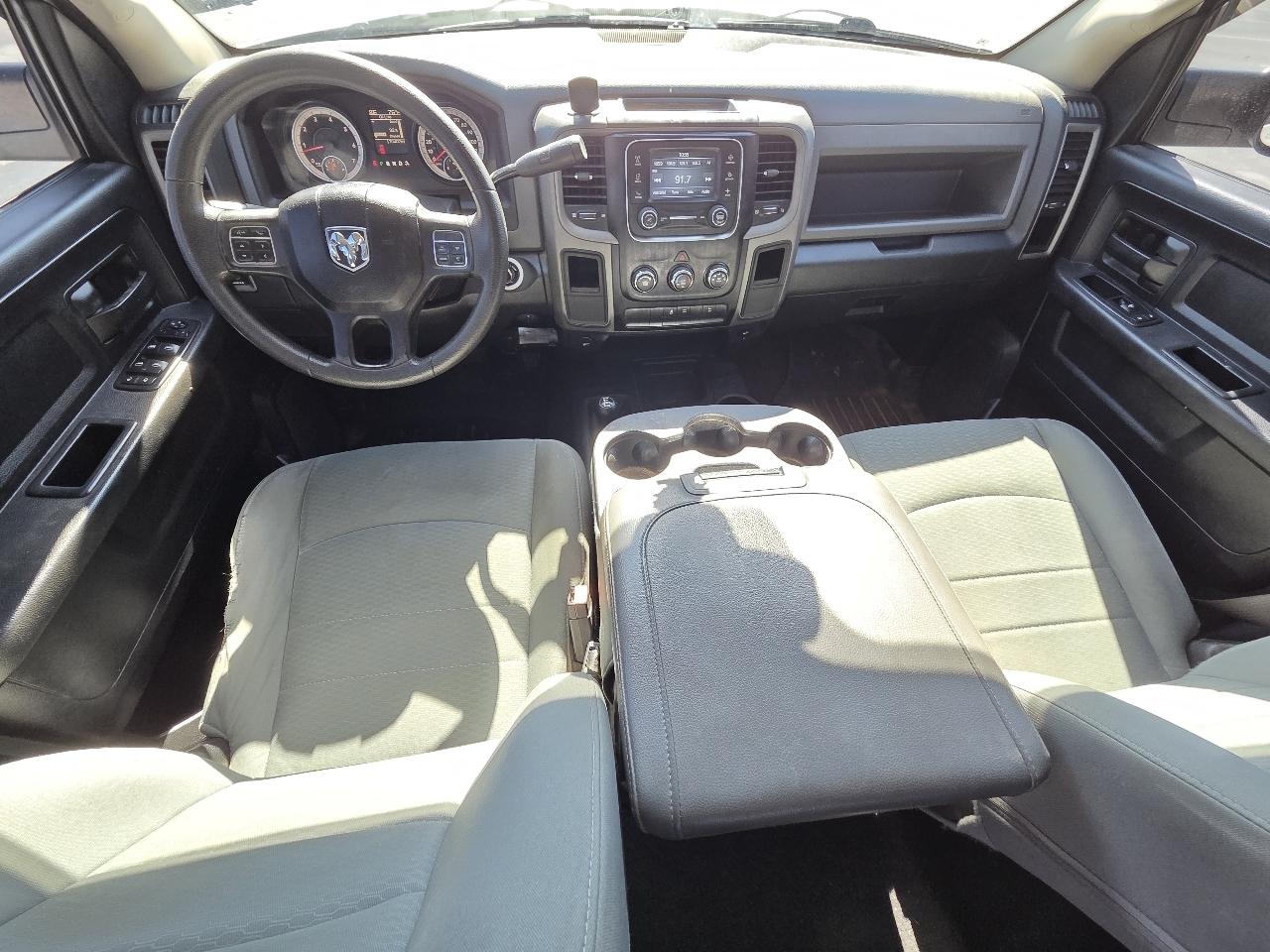 RAM 2500 Tradesman Crew Cab SWB 4WD 2015