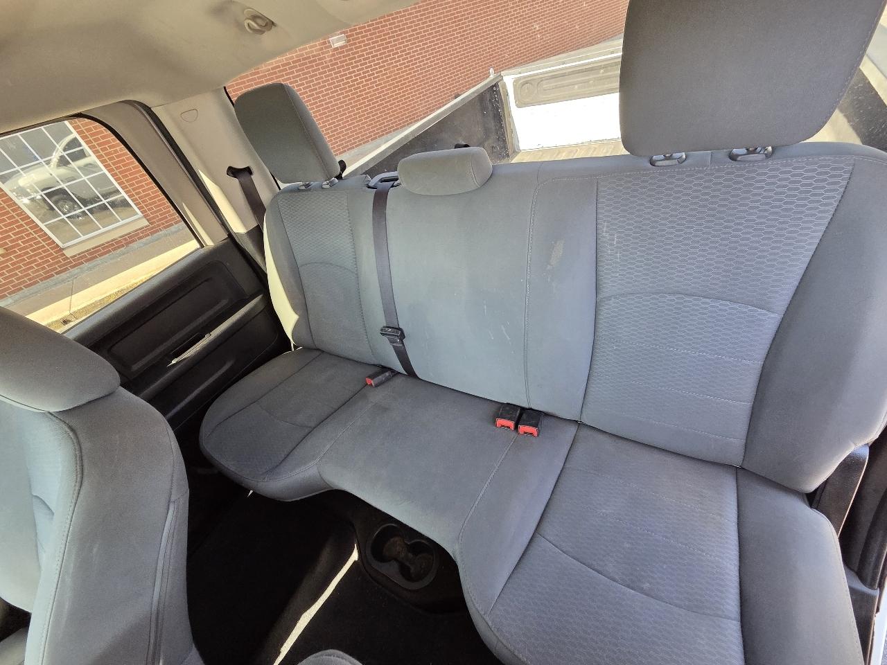 RAM 2500 Tradesman Crew Cab SWB 4WD 2015