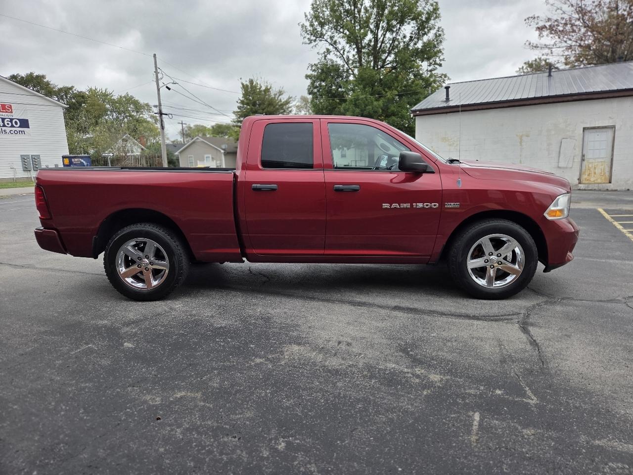 RAM 1500 ST Quad Cab 2WD 2012