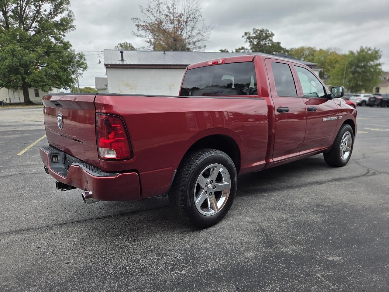 RAM 1500 ST Quad Cab 2WD 2012
