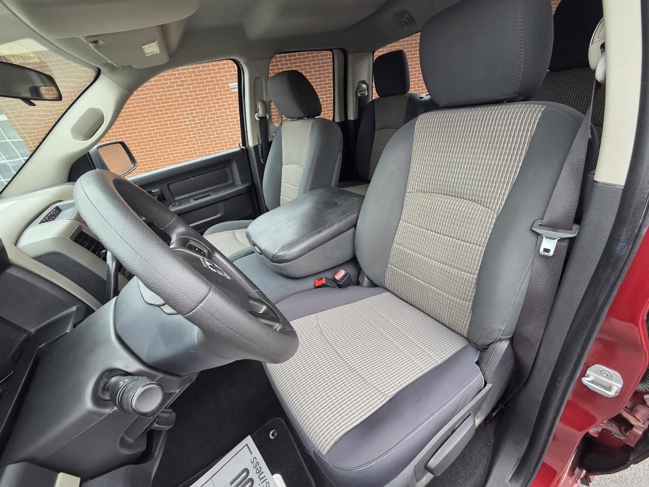 RAM 1500 ST Quad Cab 2WD 2012