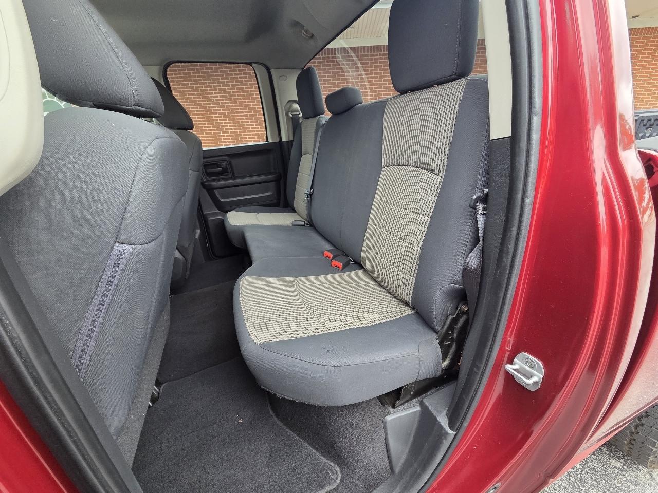 RAM 1500 ST Quad Cab 2WD 2012