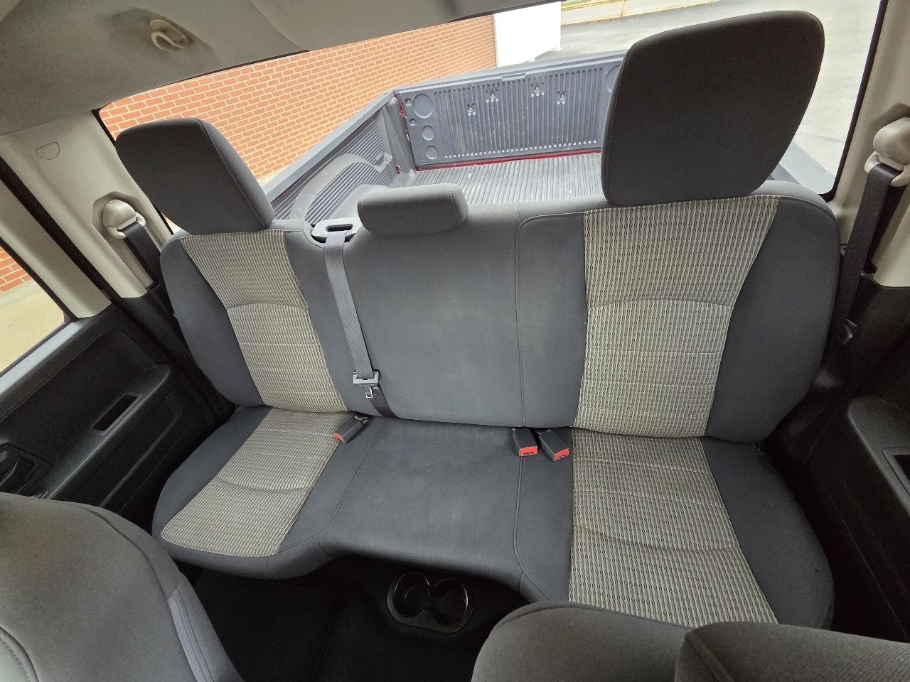 RAM 1500 ST Quad Cab 2WD 2012