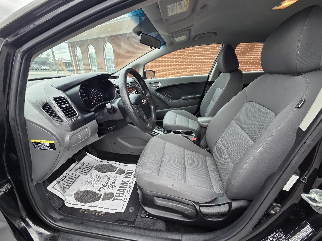 Kia Forte LX 6A 2017