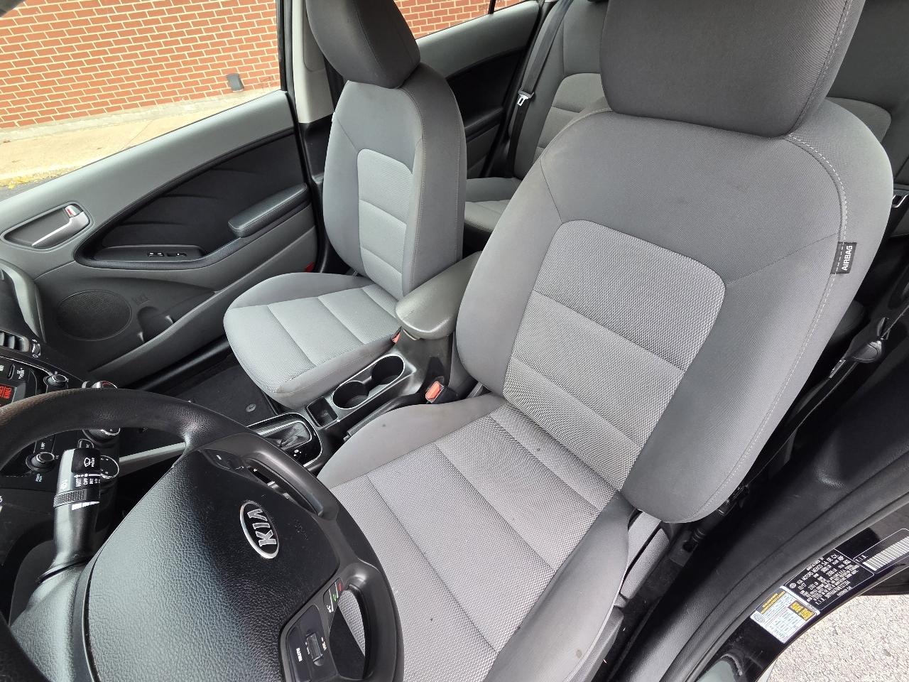 Kia Forte LX 6A 2017