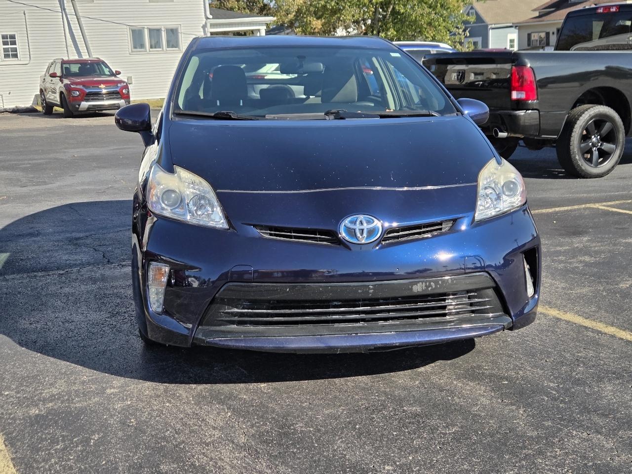 Toyota Prius Two 2015