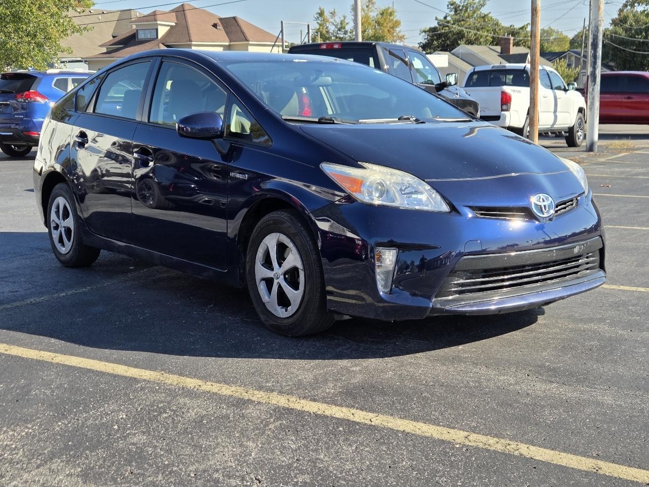 Toyota Prius Two 2015