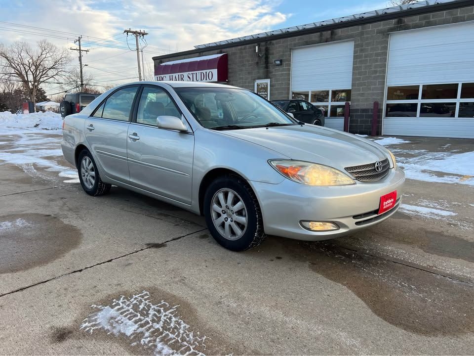 Toyota Camry LE 2003