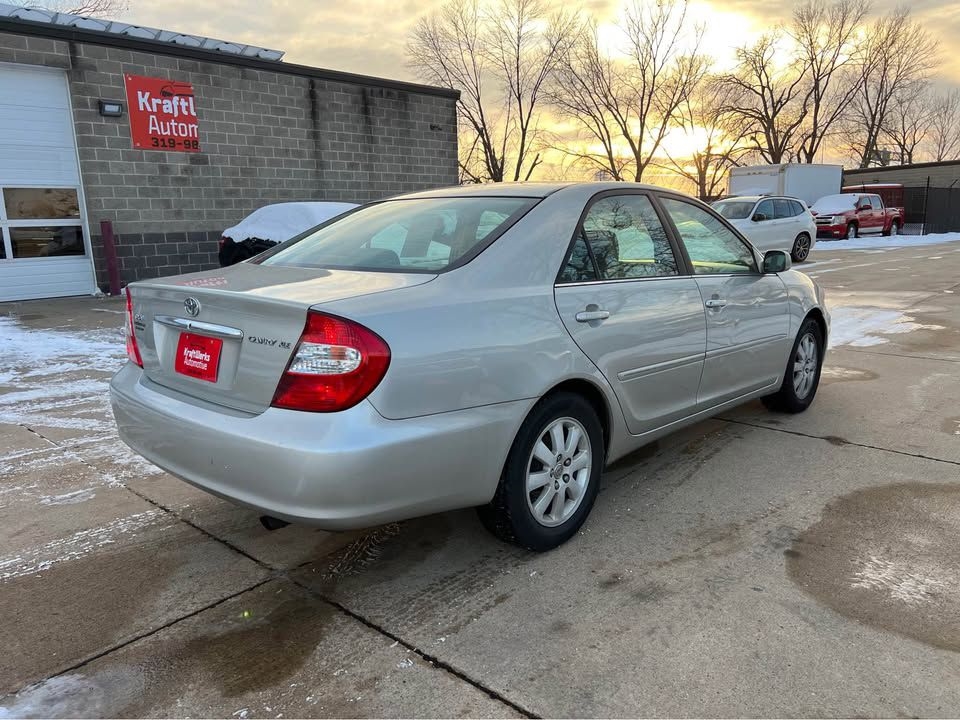Toyota Camry LE 2003