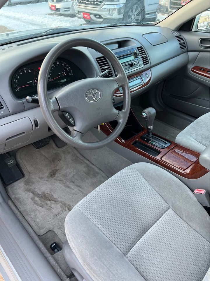 Toyota Camry LE 2003