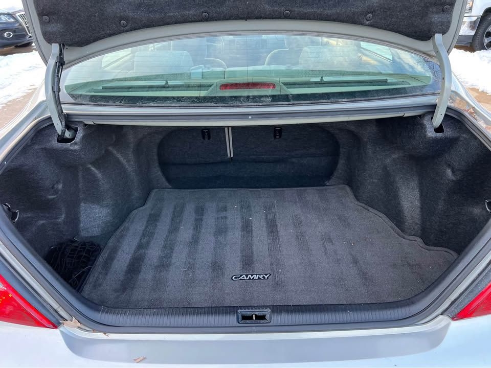 Toyota Camry LE 2003